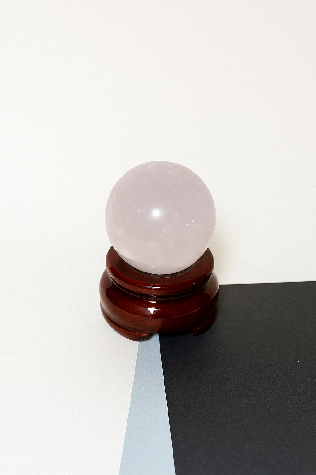 Esfera Pequeña de Cuarzo Rosa
